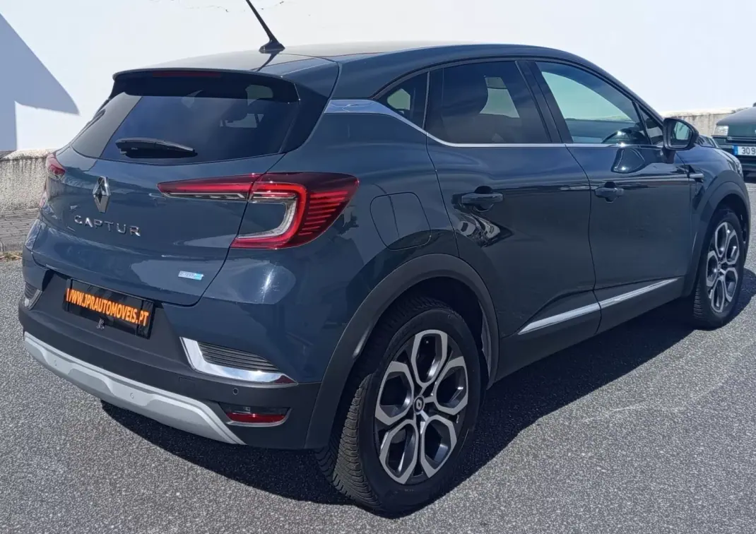 Renault Captur 2022 - 19990 EUR, 69045 km - AUTO.MOTO.pt - 69045km - foto 5 de 20