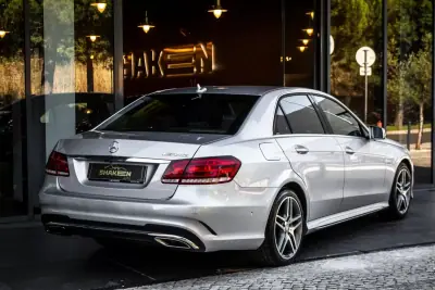 Mercedes-Benz E 250 2016 - 23750 EUR, 215762 km - AUTO.MOTO.pt - 215762km - foto 4 de 39