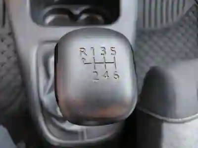 Citroën C3 2021 - 13500 EUR, 130000 km - AUTO.MOTO.pt - 130000km - foto 10 de 14