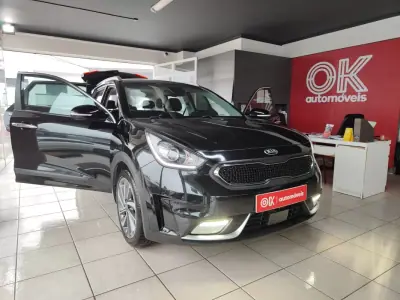Kia Niro 2019 - 17250 EUR, 51300 km - AUTO.MOTO.pt - 51300km - foto 19 de 34