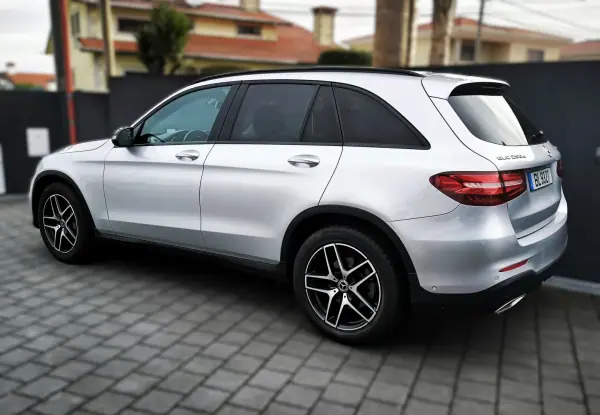 Mercedes-Benz GLC 250 2019 - 31950 EUR, 169900 km - AUTO.MOTO.pt - 169900km - foto 4 de 36