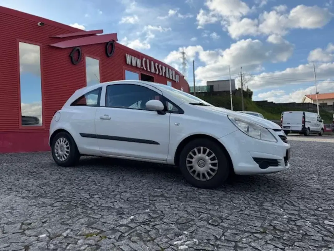 Opel Corsa 1.3 CDTI Van 2007 - 3000 EUR, 342000 km - AUTO.MOTO.pt - 342000km - foto 9 de 10
