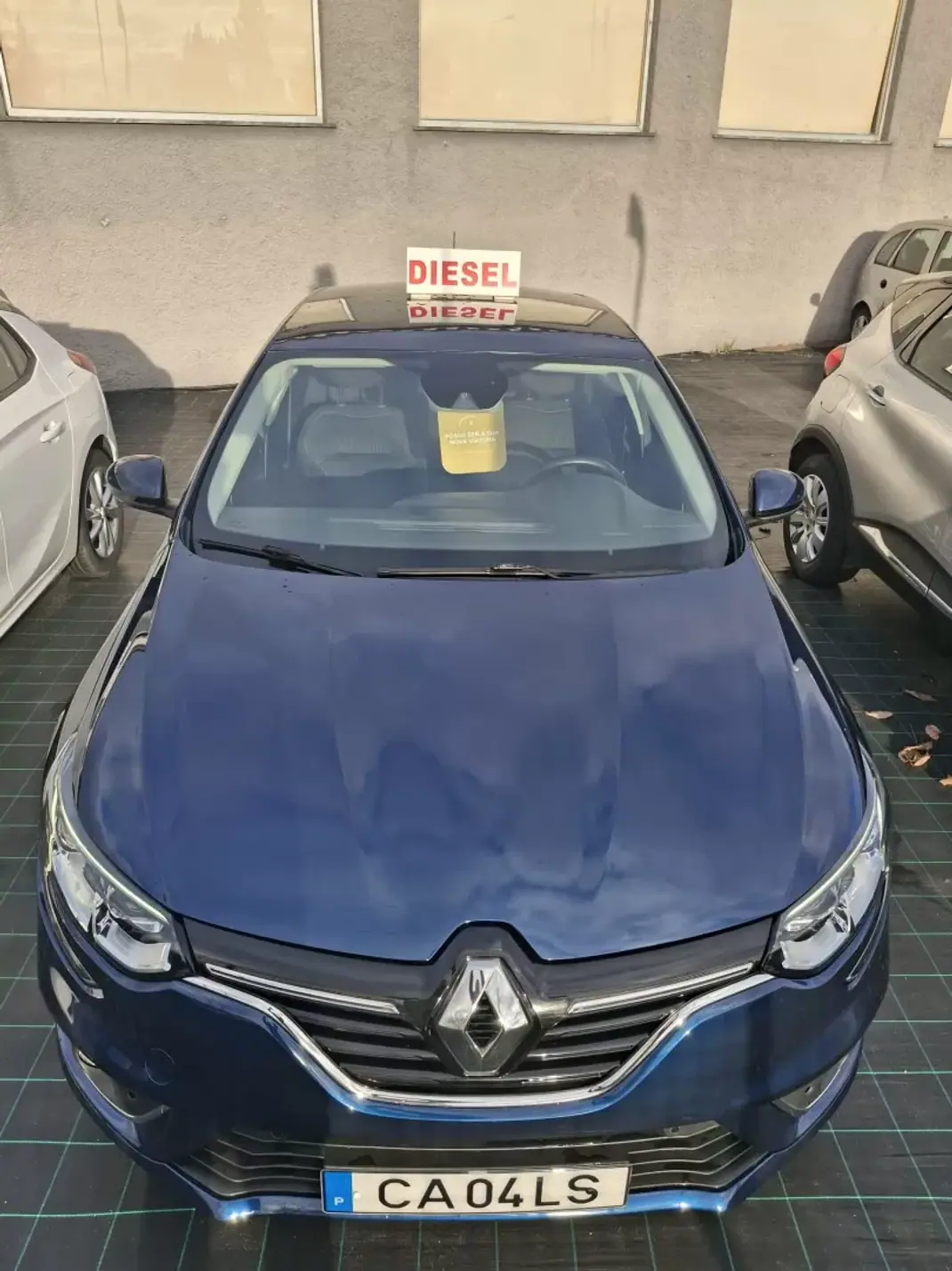 Renault Mégane 2019 - 16500 EUR, 179121 km - AUTO.MOTO.pt - 179121km - foto 2 de 22