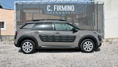 Citroën C4 Cactus 2014 - 11950 EUR, 148141 km - AUTO.MOTO.pt - 148141km - foto 5 de 27