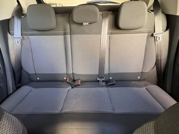 Citroën C3 2017 - 9500 EUR, 95000 km - AUTO.MOTO.pt - 95000km - foto 21 de 23