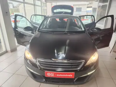 Peugeot 308 2014 - 9350 EUR, 207000 km - AUTO.MOTO.pt - 207000km - foto 17 de 34