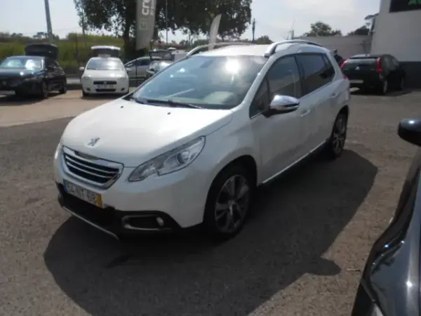Peugeot 2008 2013 - 9900 EUR, 158211 km - AUTO.MOTO.pt - 158211km - foto 3 de 12