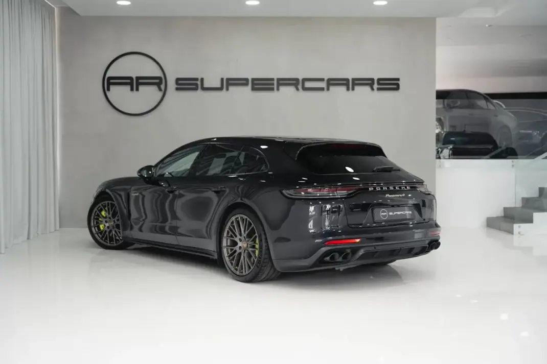 Porsche Panamera Sport Turismo 2021 - 79950 EUR, 91000 km - 91000km - foto 13 de 51