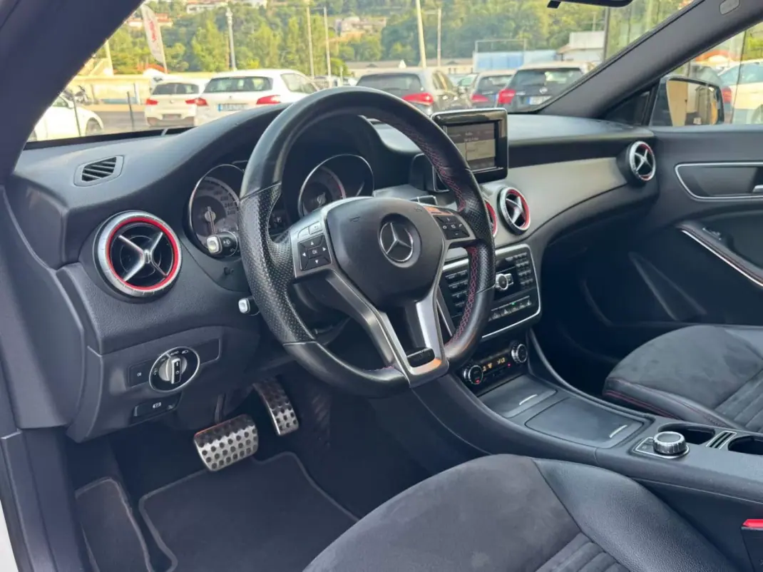 Mercedes-Benz CLA 220 2014 - 18999 EUR, 180000 km - 180000km - foto 8 de 19