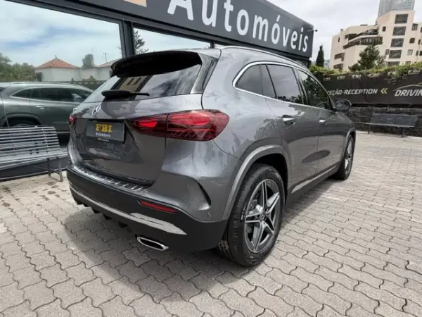 Mercedes-Benz GLA 180 2024 - 47900 EUR, 51250 km - AUTO.MOTO.pt - 51250km - foto 9 de 12