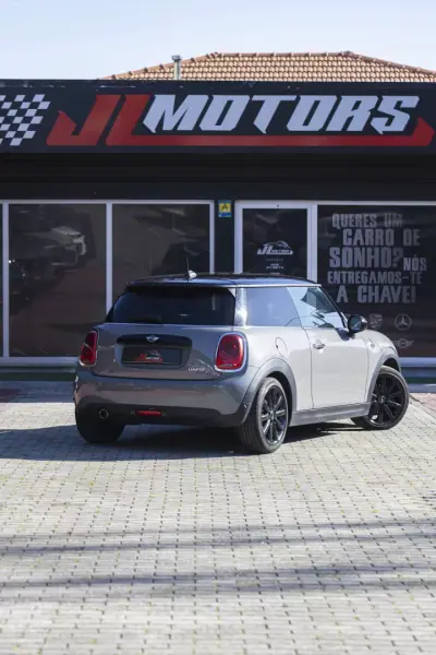 MINI 3 Portas 2017 - 13900 EUR, 237412 km - AUTO.MOTO.pt - 237412km - foto 22 de 32