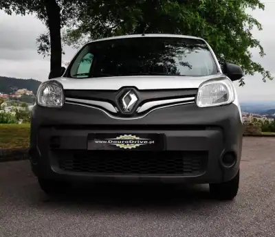 Renault Kangoo 1.5 DCi Maxi 2017 - 9950 EUR, 251230 km - AUTO.MOTO.pt - 251230km - foto 5 de 22