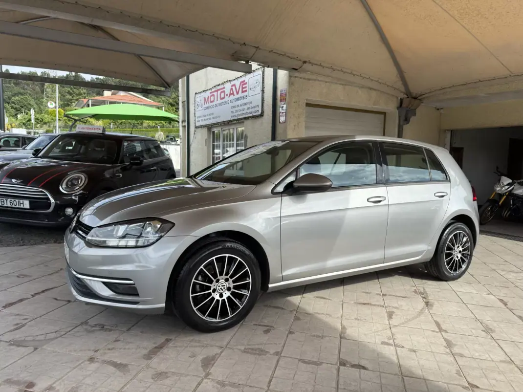 Volkswagen Golf 2017 - 15950 EUR, 151736 km - 151736km - foto 4 de 34