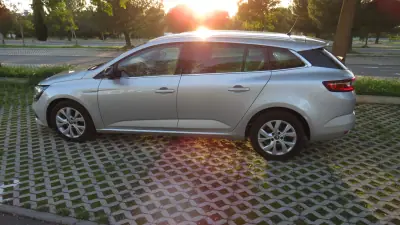 Renault Mégane Sport Tourer 2019 — foto 4 de 16