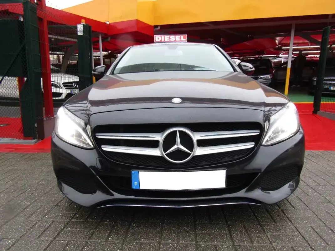 Mercedes-Benz C 200 2016 - 23900 EUR, 174130 km - 174130km - foto 11 de 22