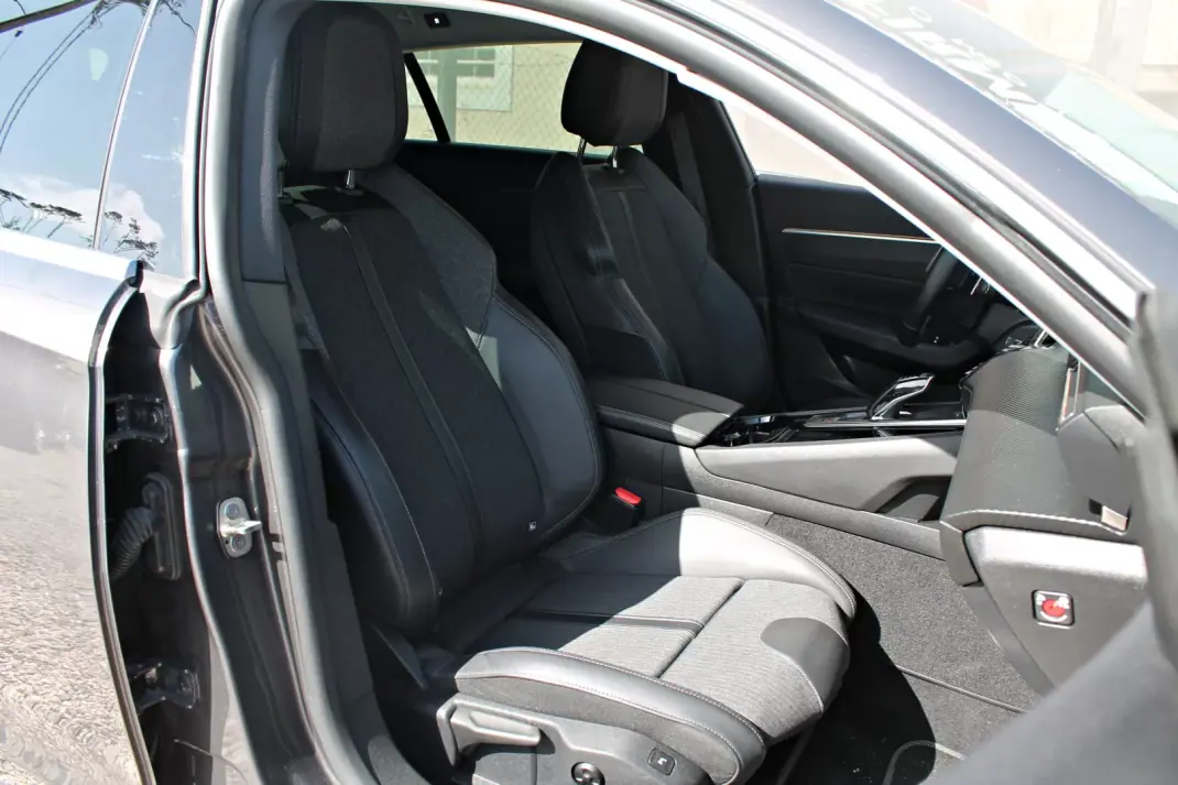 Peugeot 508 SW 2021 - 20980 EUR, 96582 km - 96582km - foto 12 de 16
