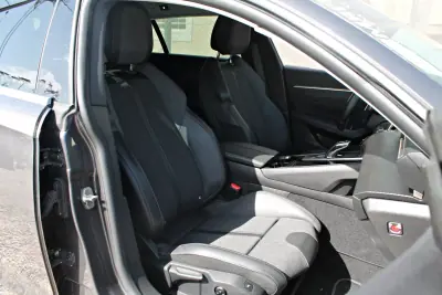 Peugeot 508 SW 2021 - 20980 EUR, 96582 km - AUTO.MOTO.pt - 96582km - foto 12 de 16
