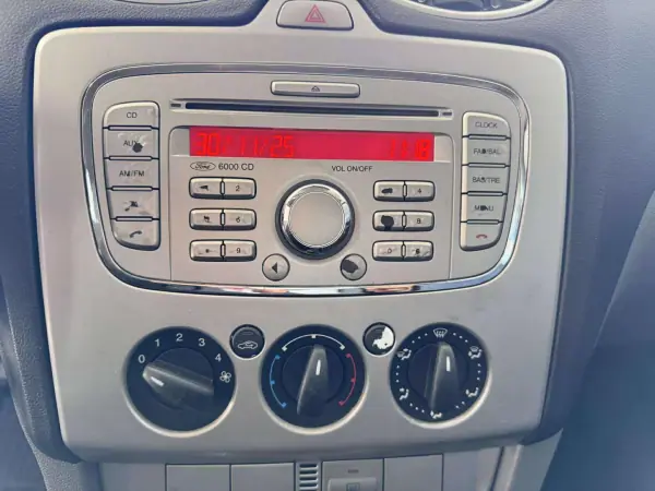 Ford Focus SW 2008 - 5990 EUR, 299000 km - AUTO.MOTO.pt - 299000km - foto 13 de 13