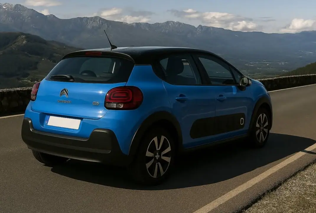 Citroën C3 2018 - 7950 EUR, 110000 km - AUTO.MOTO.pt - 110000km - foto 1 de 8