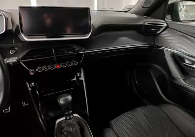 Peugeot 2008 2020 - 15990 EUR, 67000 km - AUTO.MOTO.pt - 67000km - foto 37 de 61