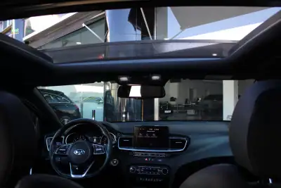 Kia ProCeed 2020 - 24750 EUR, 137140 km - AUTO.MOTO.pt - 137140km - foto 22 de 26