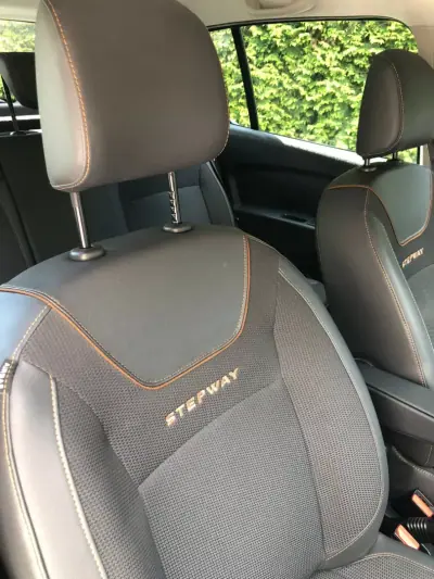 Dacia Sandero 2018 - 9900 EUR, 121000 km - AUTO.MOTO.pt - 121000km - foto 28 de 30