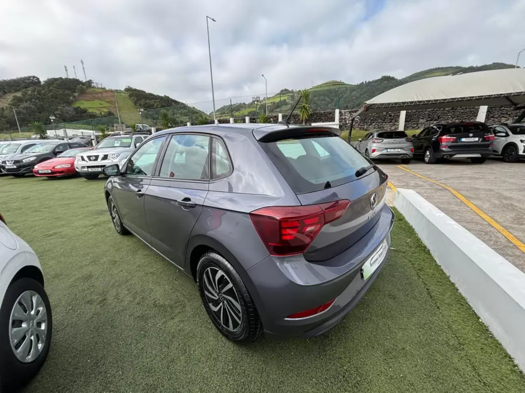 Volkswagen Polo 2022 - 18490 EUR, 52018 km - AUTO.MOTO.pt - 52018km - foto 6 de 13