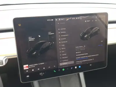 Tesla Model 3 2022 - 32490 EUR, 88297 km - AUTO.MOTO.pt - 88297km - foto 14 de 19