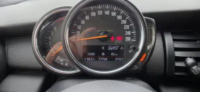 MINI 5 Portas 2018 - 13995 EUR, 77700 km - 77700km - foto 16 de 17