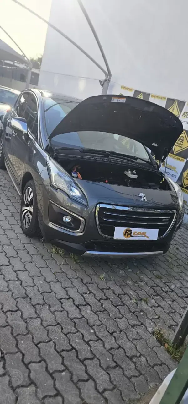 Peugeot 3008 2014 - 14900 EUR, 208000 km - AUTO.MOTO.pt - 208000km - foto 20 de 22