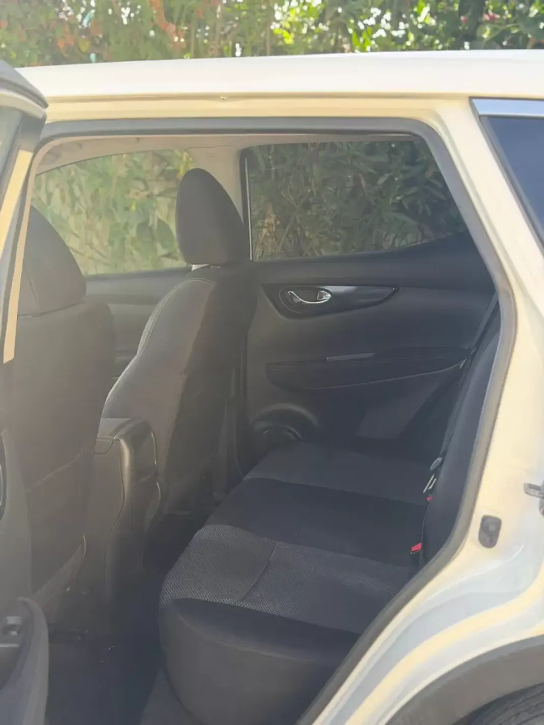 Nissan Qashqai 2014 - 13900 EUR, 167089 km - 167089km - foto 9 de 9