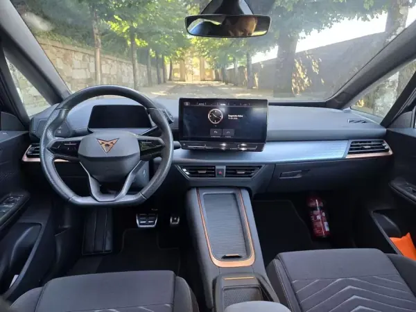 Cupra Born 2022 - 24499 EUR, 88036 km - AUTO.MOTO.pt - 88036km - foto 33 de 53