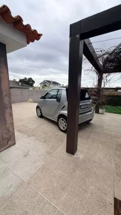 Smart Fortwo Cabrio 2013 - 7999 EUR, 113669 km - AUTO.MOTO.pt - 113669km - foto 14 de 25