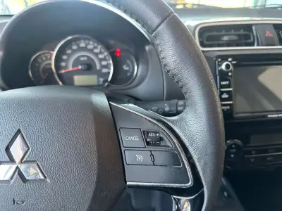 Mitsubishi Space Star 2019 - 12990 EUR, 9440 km - 9440km - foto 11 de 23