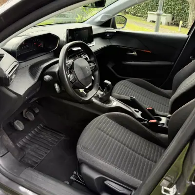 Peugeot 208 2022 - 13990 EUR, 51000 km - AUTO.MOTO.pt - 51000km - foto 8 de 23
