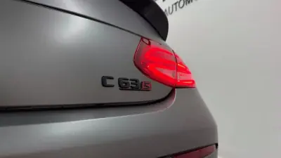 Mercedes-Benz C 63 AMG 2016 - 77990 EUR, 60883 km - AUTO.MOTO.pt - 60883km - foto 13 de 37