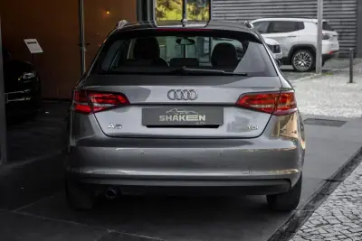 Audi A3 2013 - 12990 EUR, 250675 km - AUTO.MOTO.pt - 250675km - foto 10 de 38