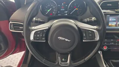 Jaguar XE 2016 - 14950 EUR, 176623 km - AUTO.MOTO.pt - 176623km - foto 40 de 58