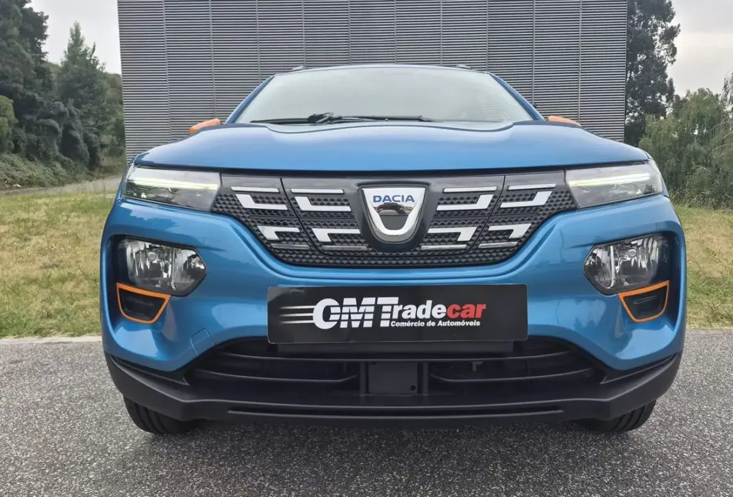 Dacia Spring 2021 - 11299 EUR, 37354 km - 37354km - foto 3 de 25
