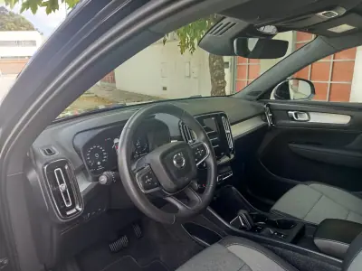 Volvo XC 40 2020 - 26990 EUR, 79100 km - 79100km - foto 13 de 21