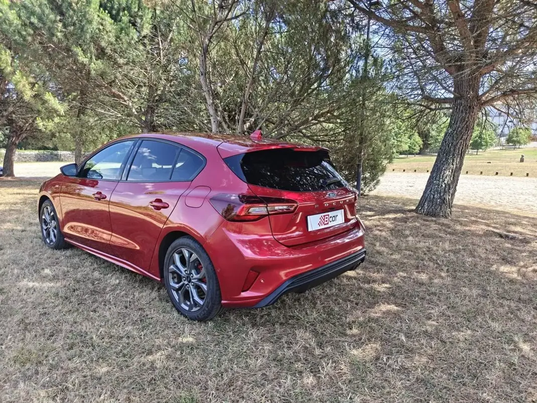 Ford 2023 - 17499 EUR, 76000 km - 76000km - foto 39 de 39