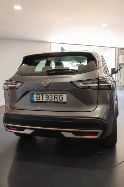 Nissan Qashqai 2025 - 27000 EUR, 21470 km - AUTO.MOTO.pt - 21470km - foto 2 de 13
