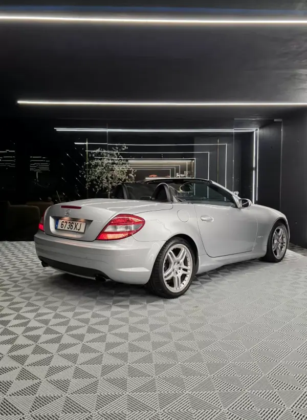 Mercedes-Benz SLK 200 2004 - 16750 EUR, 124000 km - AUTO.MOTO.pt - 124000km - foto 15 de 24