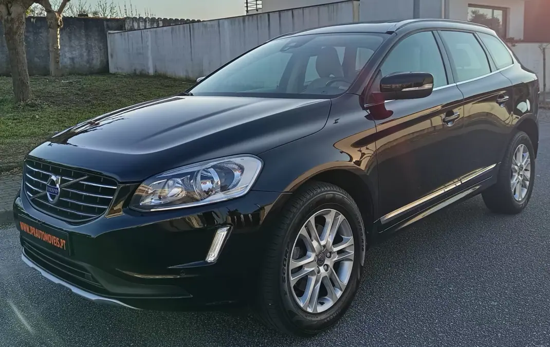 Volvo XC 60 2015 - 17990 EUR, 134200 km - AUTO.MOTO.pt - 134200km - foto 1 de 21