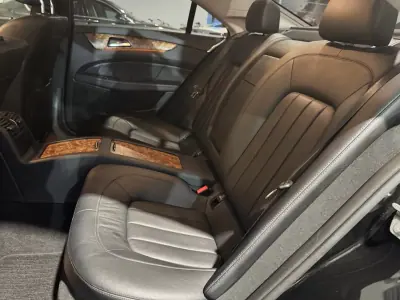 Mercedes-Benz CLS 350 2011 - 22900 EUR, 83484 km - 83484km - foto 17 de 36