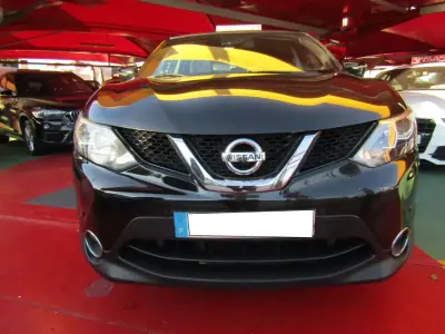 Nissan Qashqai 2017 - 16749 EUR, 121547 km - 121547km - foto 2 de 30