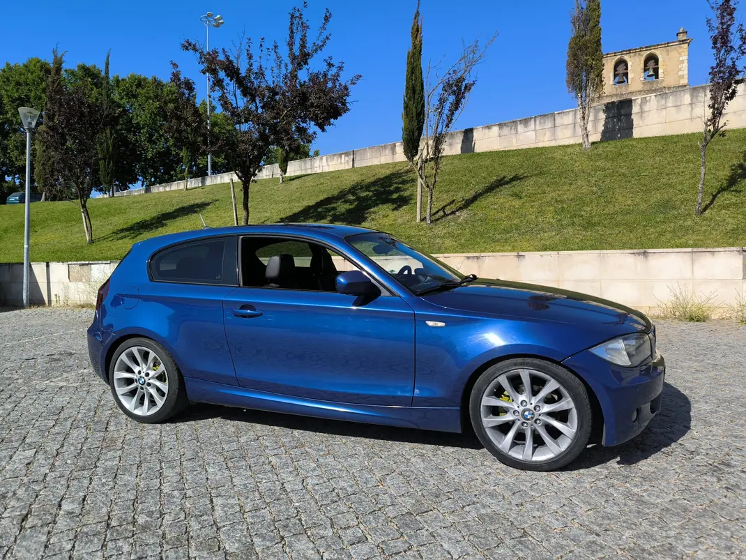 BMW 118 2011 - 10500 EUR, 337000 km - AUTO.MOTO.pt - 337000km - foto 2 de 15