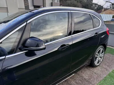 BMW 216 Active Tourer 2015 - 14900 EUR, 210000 km - AUTO.MOTO.pt - 210000km - foto 16 de 52