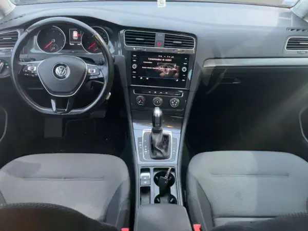 Volkswagen Golf 2019 - 17500 EUR, 182850 km - AUTO.MOTO.pt - 182850km - foto 4 de 10