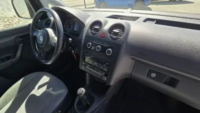 VW Caddy 1.6TDI 2015 - 9990 EUR, 208841 km - AUTO.MOTO.pt - 208841km - foto 15 de 16